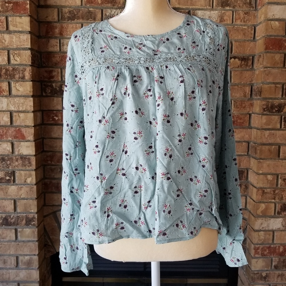 Robin's egg blue ditsy floral bell-sleeve blouse